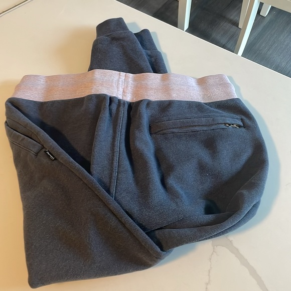 Sweatpants - Picture 2 of 4